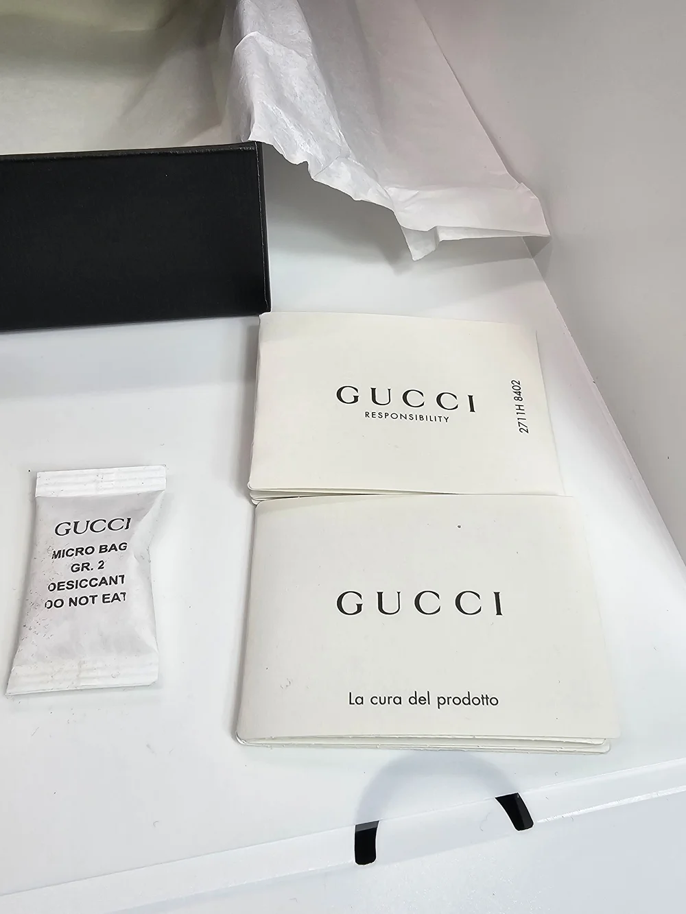 Gucci White Quilted Mini Wallet with Gold Accent - Picture 14 of 16